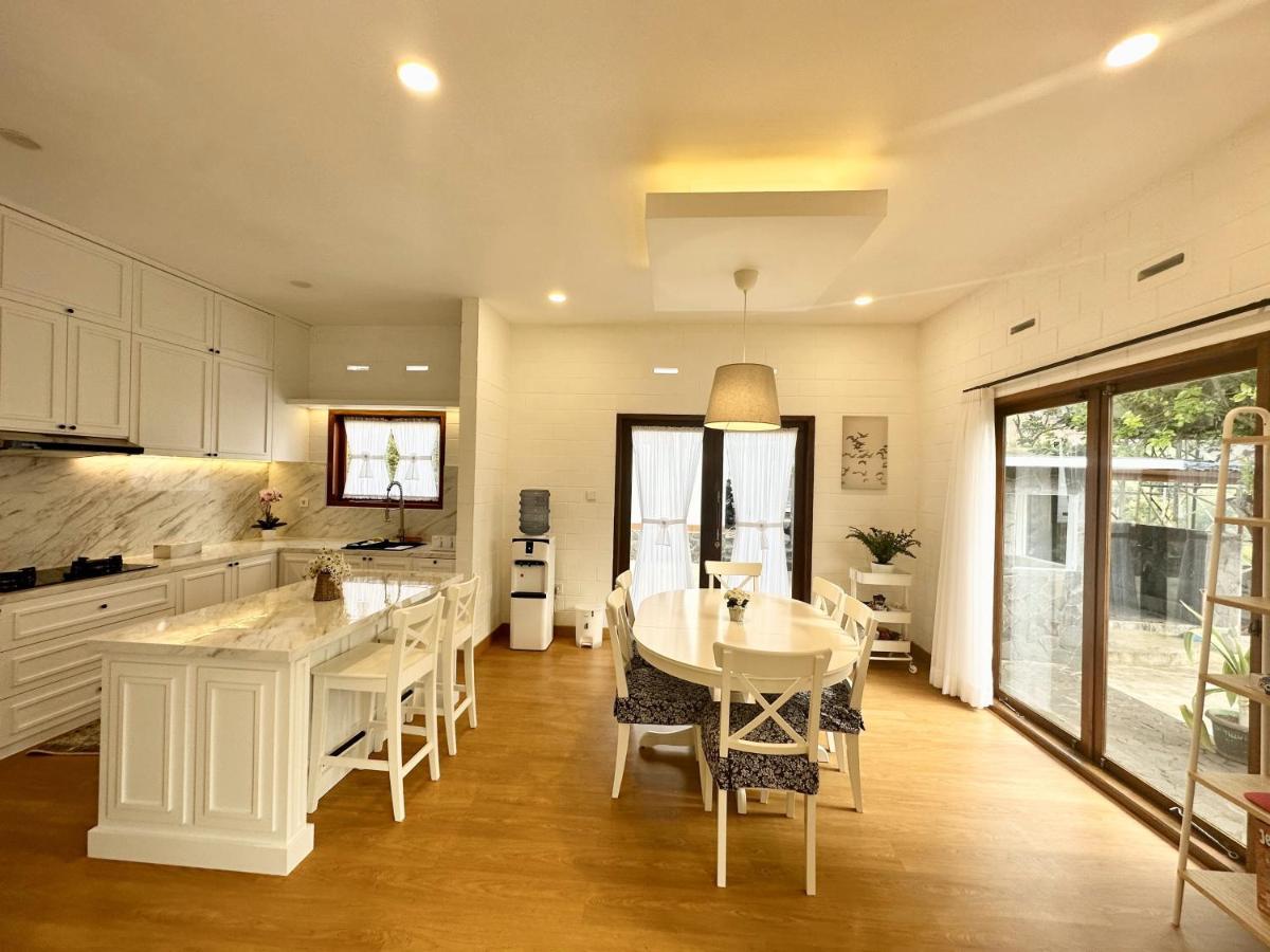 Villa Putih Le Cordon Bandung Dış mekan fotoğraf